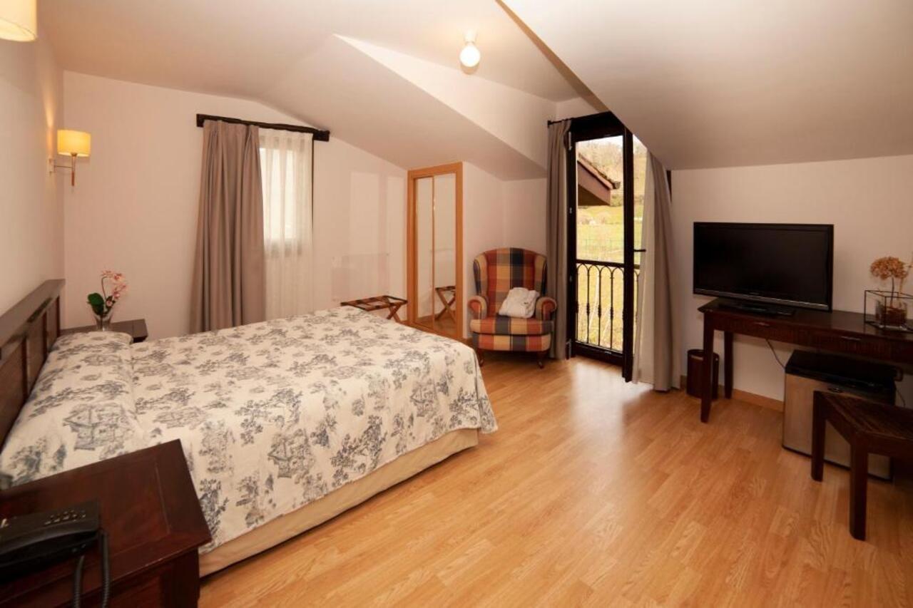 Hotel Rural Casa De Campo Soto De Cangas Exteriör bild