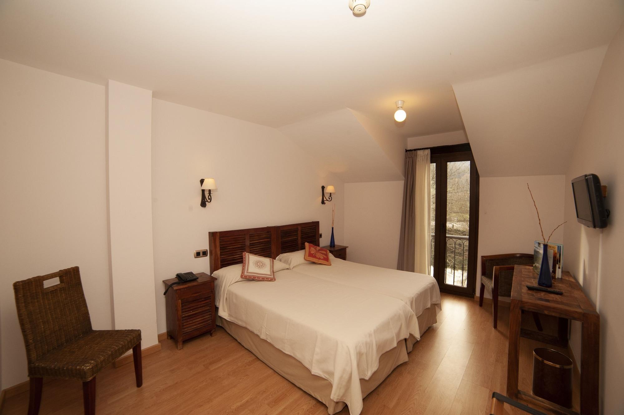 Hotel Rural Casa De Campo Soto De Cangas Exteriör bild