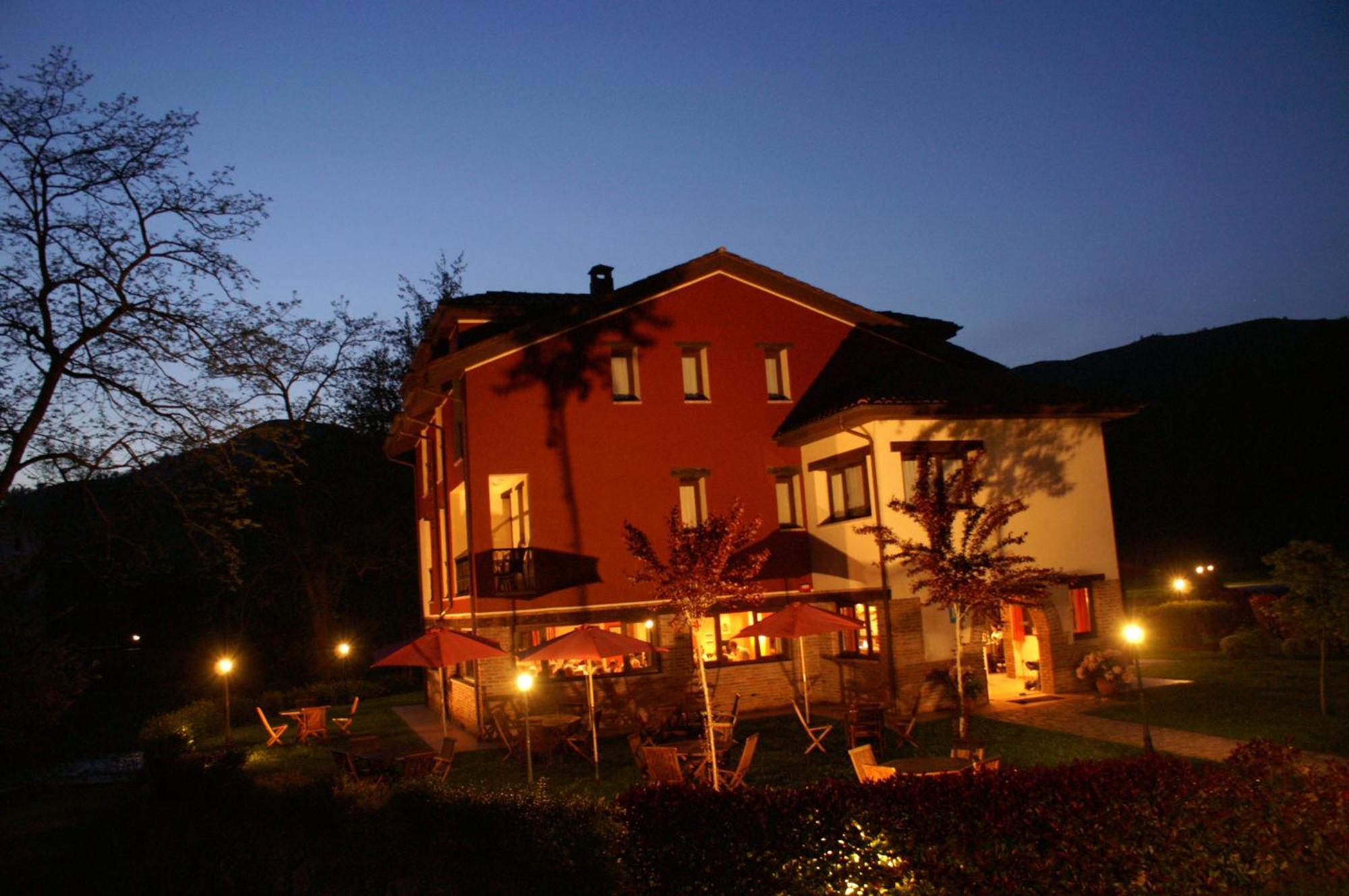 Hotel Rural Casa De Campo Soto De Cangas Exteriör bild