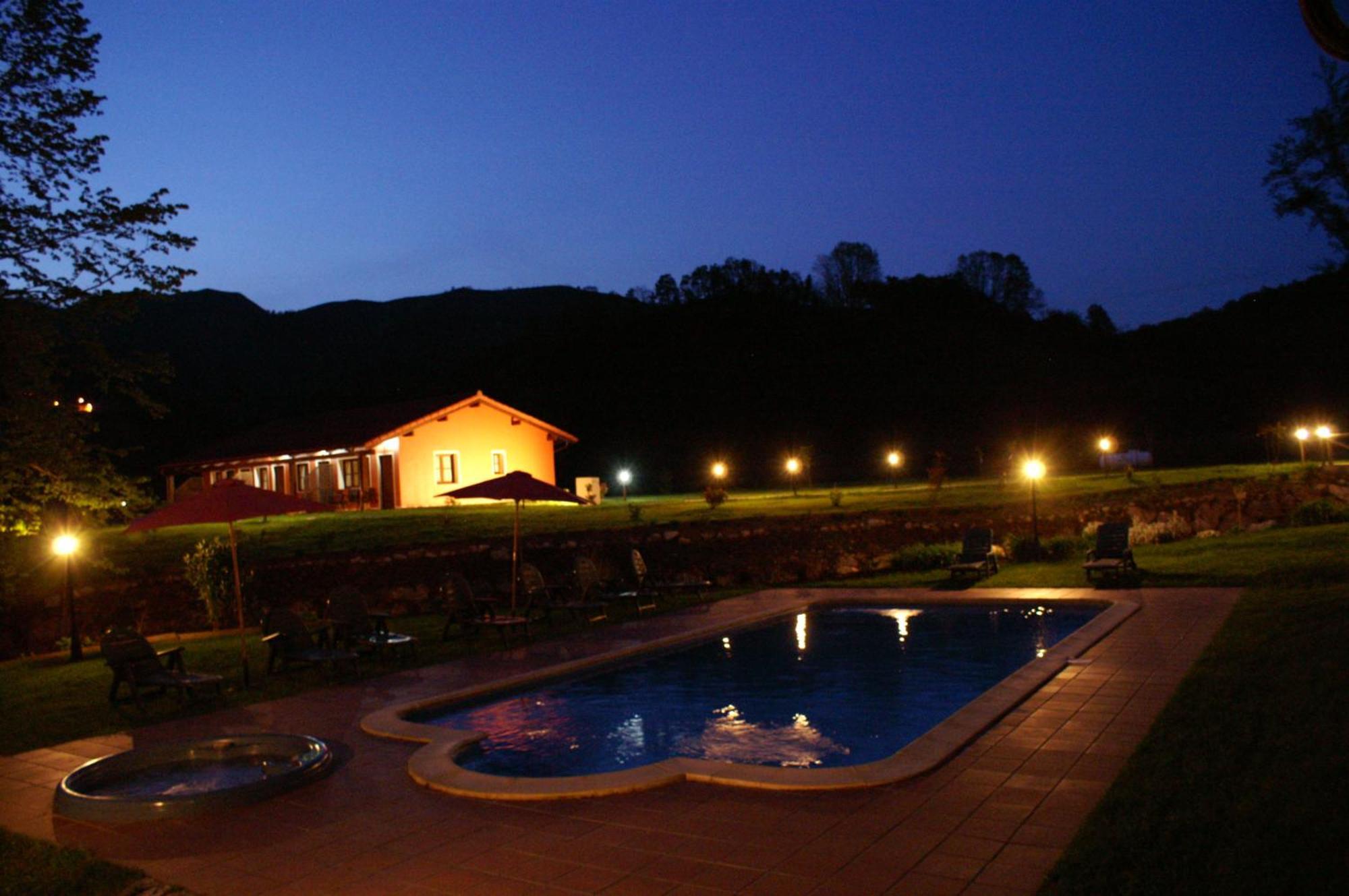 Hotel Rural Casa De Campo Soto De Cangas Exteriör bild